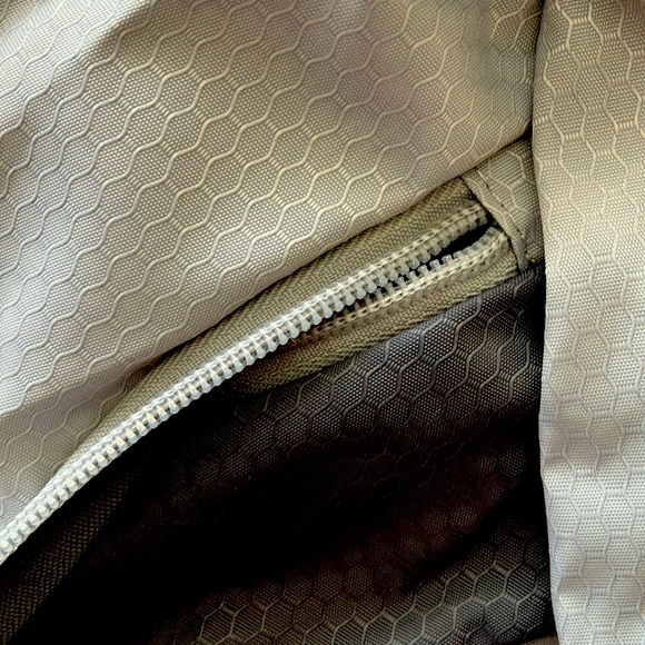 Ozark Trail Sunset Sling Backpack - Picture 15 of 15